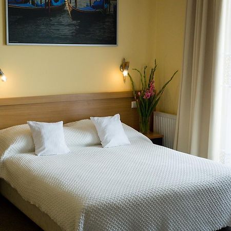 Wm Hotel System Sp. Z O.O. Krasków Rom bilde