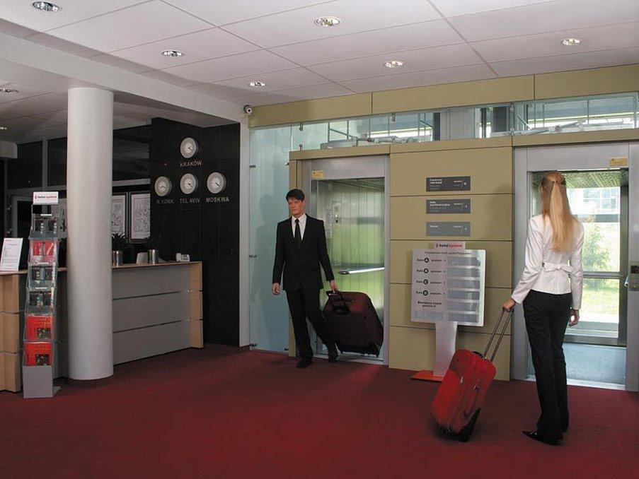 Wm Hotel System Sp. Z O.O. Krasków Eksteriør bilde
