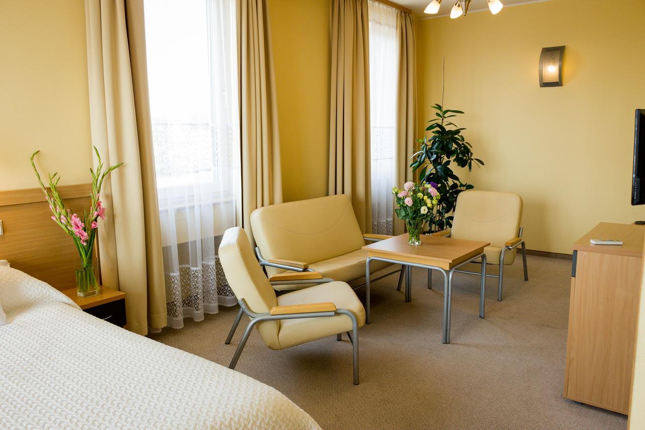 Wm Hotel System Sp. Z O.O. Krasków Eksteriør bilde